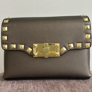 Cute little leather clutch/crossbody - brand unknown